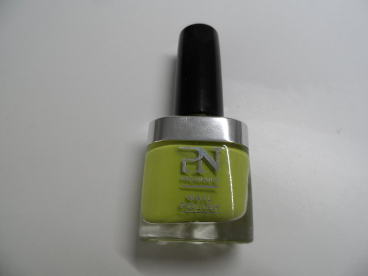 Nail polish 330 - Pronails